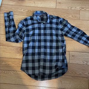Men’s Express Soft Wash Button Down Shirt